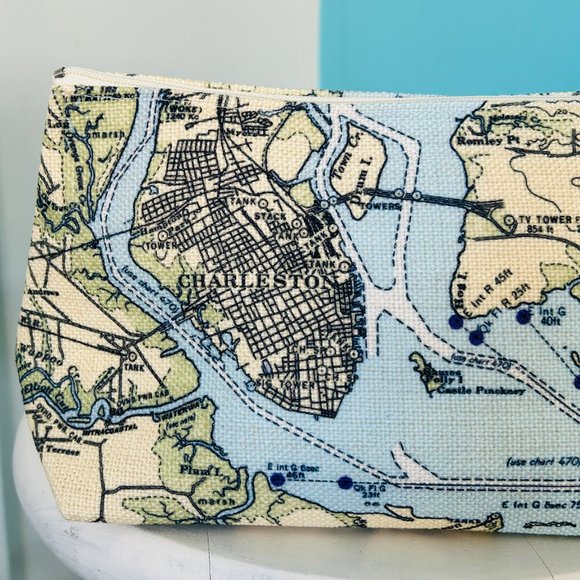 NEW without TAGS Cosmetic Bag with print of Charleston, South Carolina - Picture 4 of 7